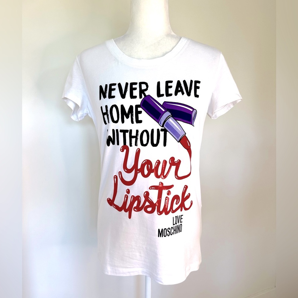 NWT Authentic MOSCHINO “Never Leave Home Without Your Lipstick T-shirt.